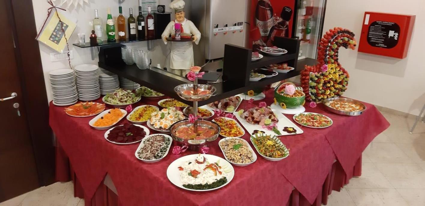 Hotel Napoleon San Mauro Mare Buitenkant foto